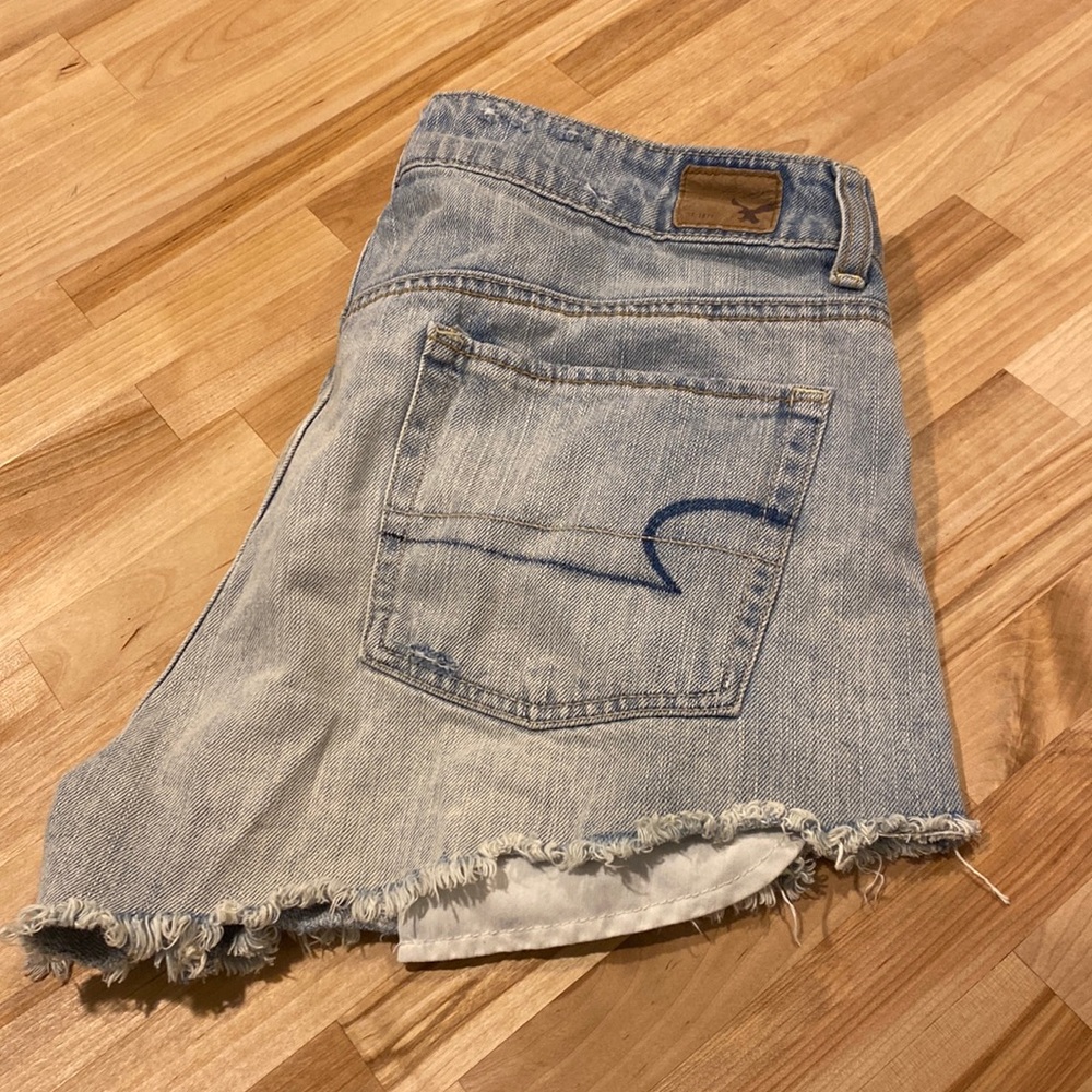 Light wash distressed American eagle shorts